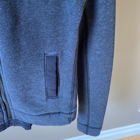 Lululemon en route jacket size 6 - Picture 6 of 9